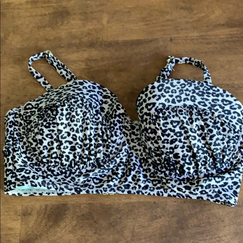 Leopard print bikini top.